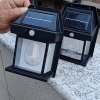 Vonkajšie solárne vodotesné nástenné svietidlo