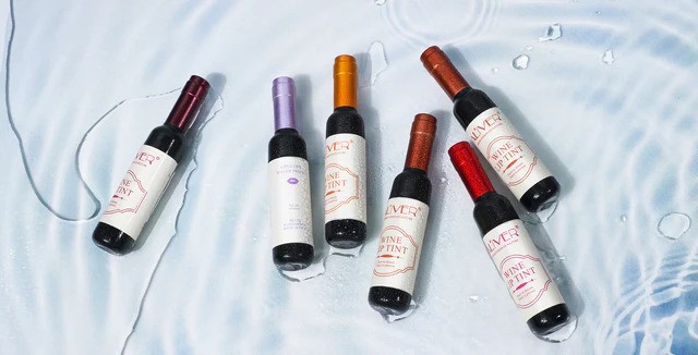 Enhance your look: Tutorial on Aliver Wine Lip Tint