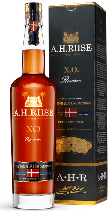 A. H. Riise XO Thin Blue Label 40% 0,7 l (karton)