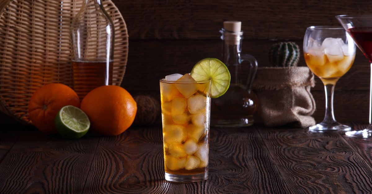 Léto se blíží – přinášíme vám recept na Long Island Iced Tea