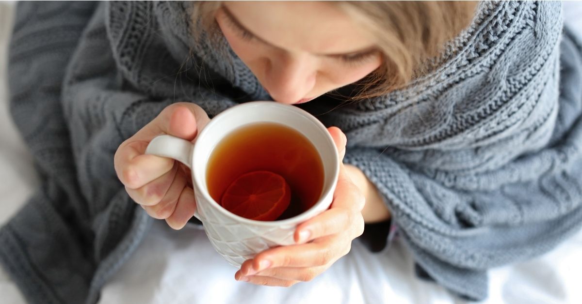 Slivovice a jiné babské rady: Jak se zbavit nachlazení přes noc