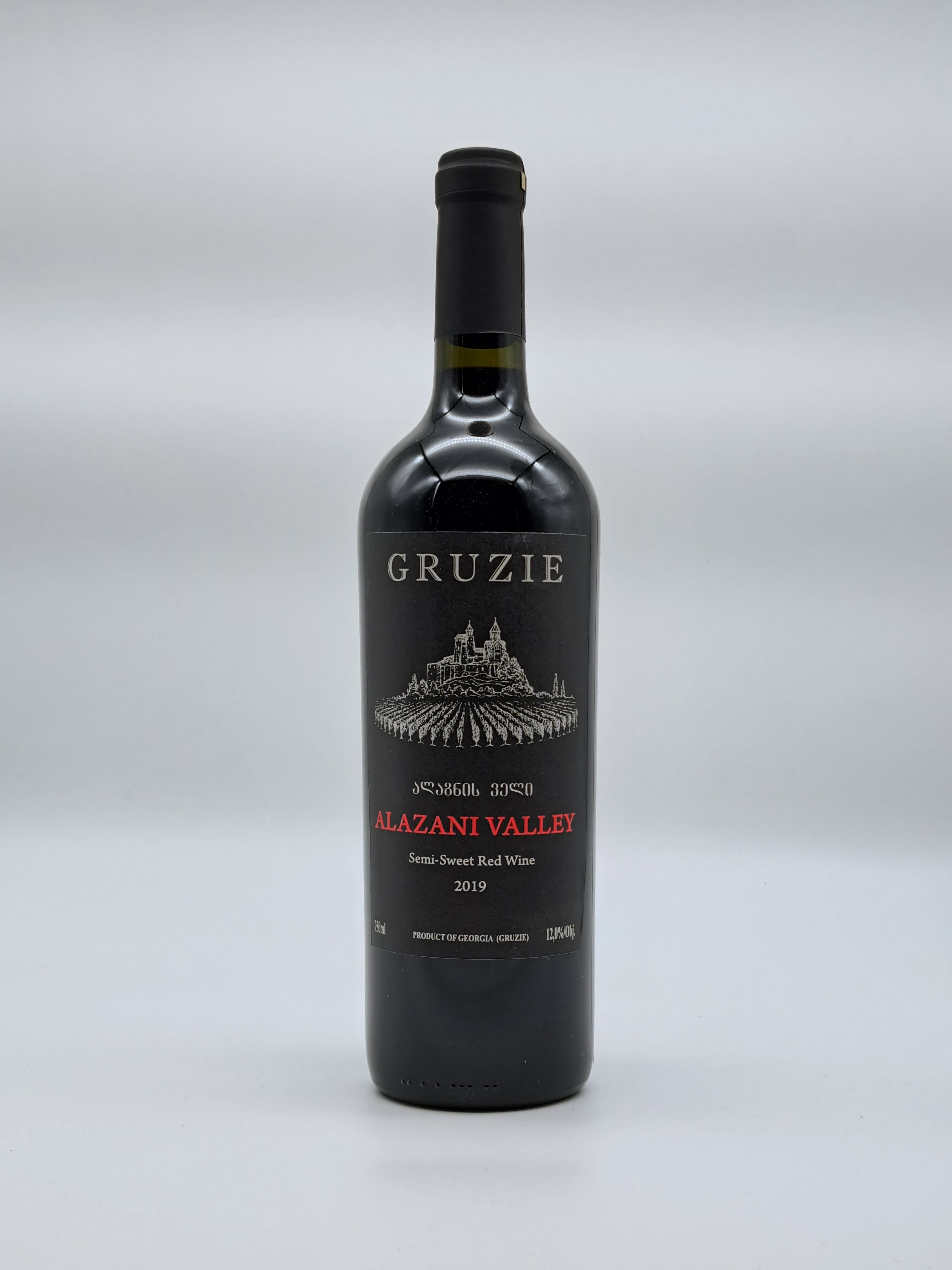 Gruzie Alazani Valley Semi Sweet Red Wine 0,75l 12% (holá láhev)