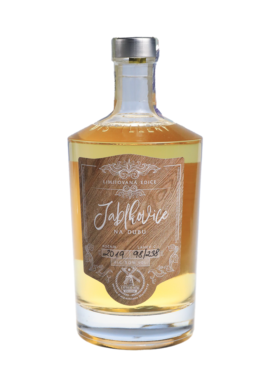 Jablkovice na dubu 2019 Kuželov 0,5l 50% (holá láhev)