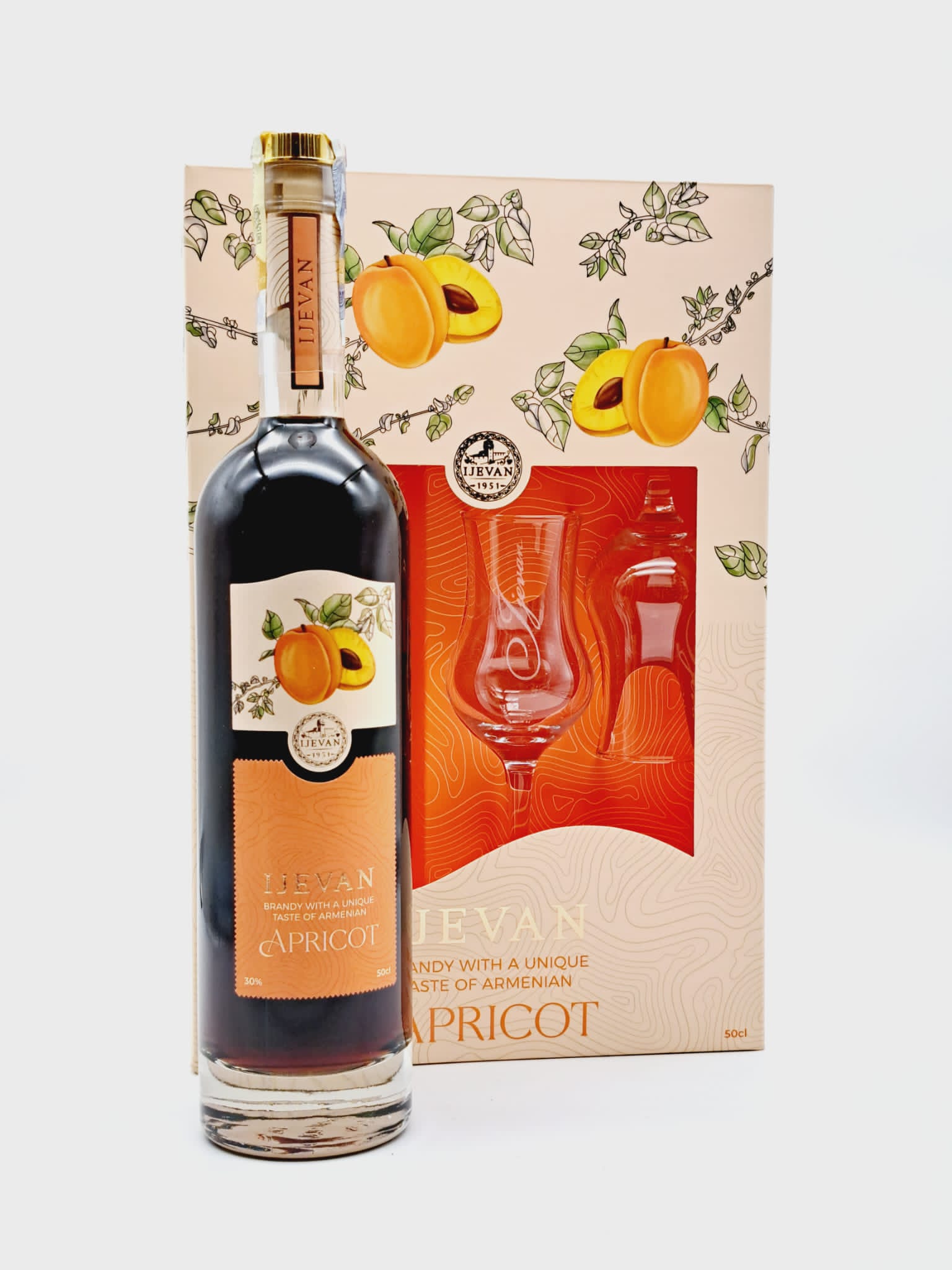 Ijevan Apricot Brandy 7y 0,5l 30% (dárkové balení 2 skleničky)