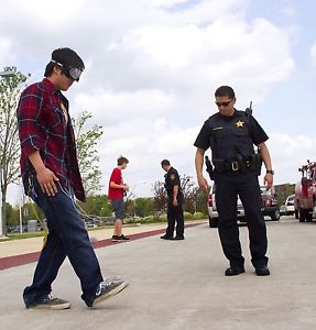 Skúmanie vplyvov okuliarov simulujúcich opitosť na bezpečnosť cestnej premávky