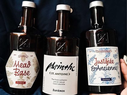 Absinth mini degustace 1