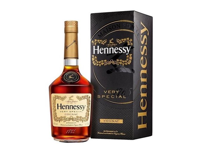 Hennessy „Vs”  0,7l 40% v krabičce
