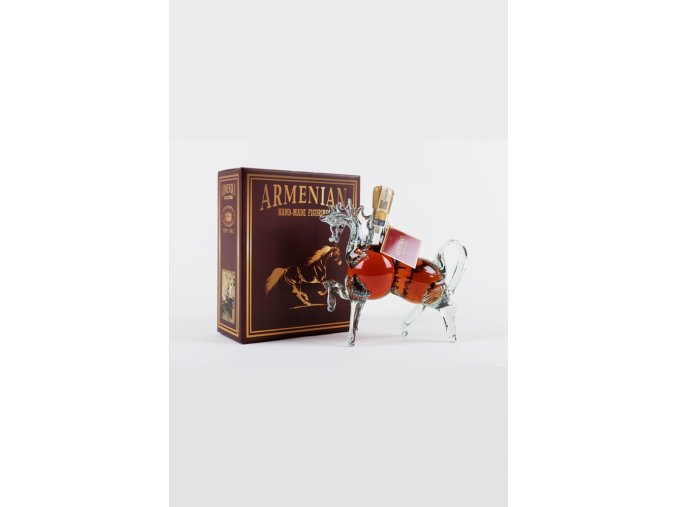 10.Brandy souvenir Horse with gift box 035 l 40 alk01