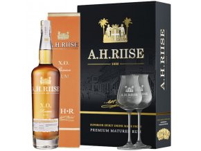 a h riise xo reserve rum 0 7 l 40 2 sklenicky darkove baleni