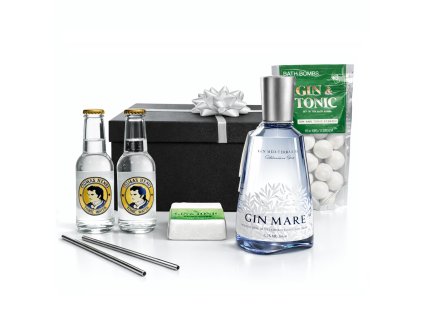 gin tonic product photo