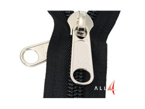 Spirálový zip velikosti 10, černý (rozměr 15 m)