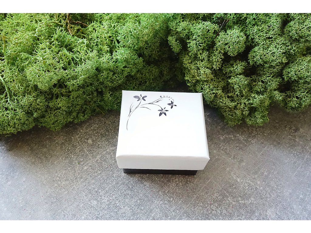 Malé dárkové krabičky na prstýnky a náušnice Barva: bílo-černá