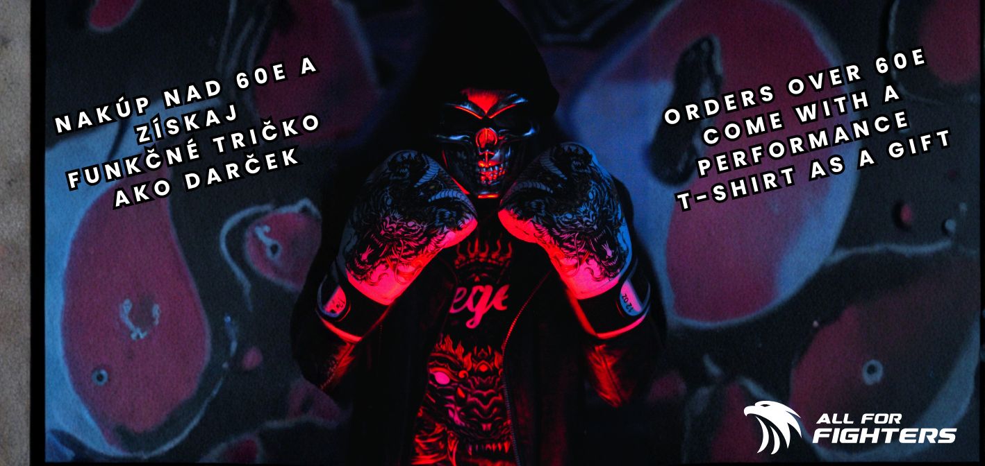 Orders over 60E come with a performance T-shirt as a gift