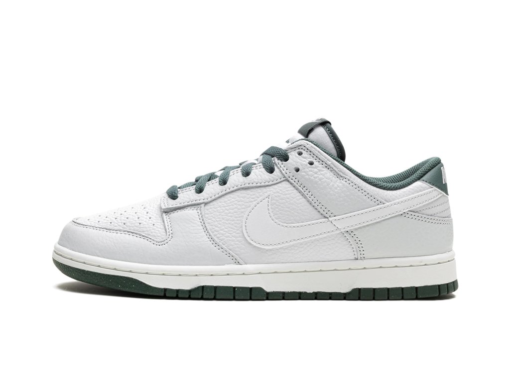 Nike Dunk Low Retro SE Photon Dust Vintage Green 1