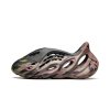 adidas Yeezy Foam RNR MX Carbon 111 (1)