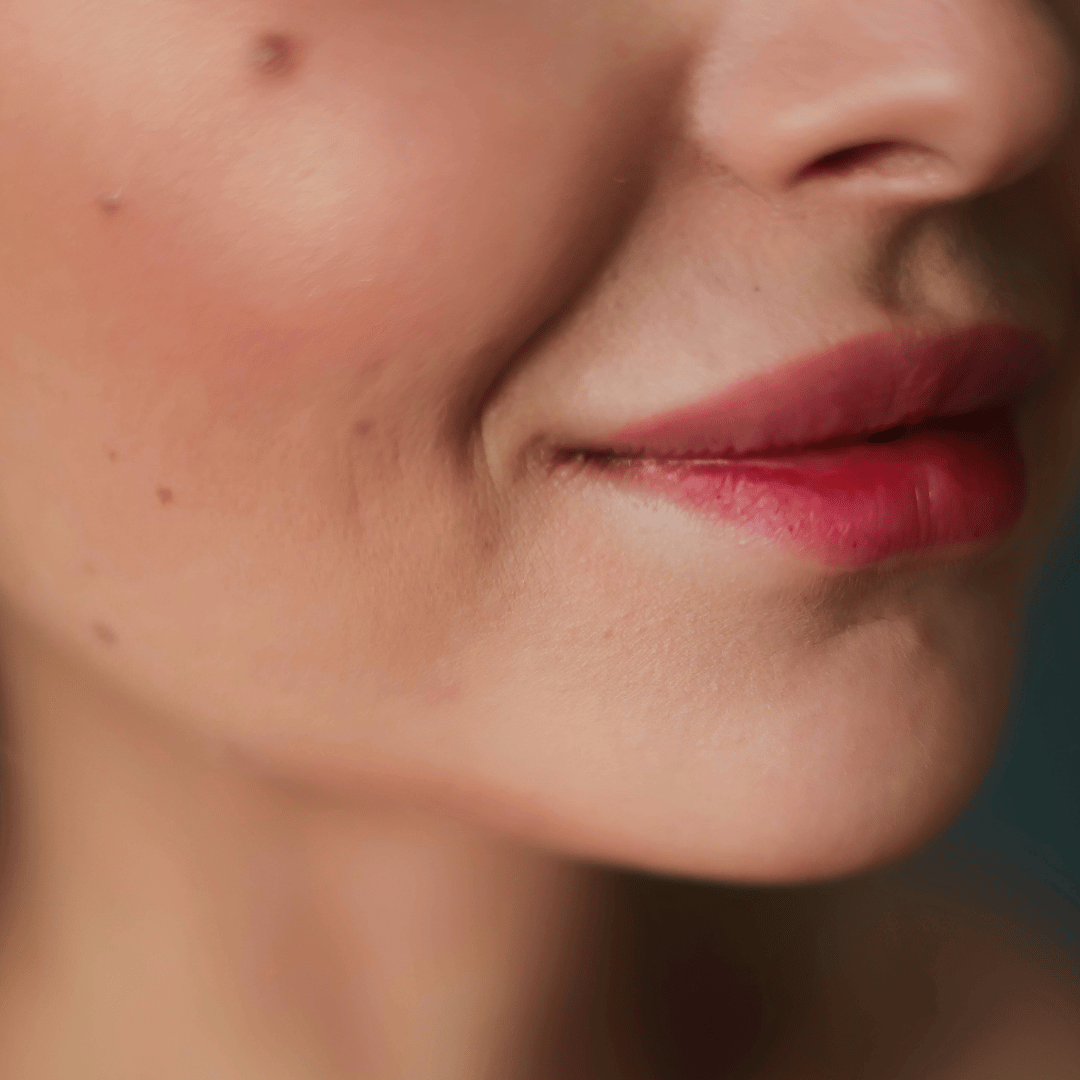 Zamrzá voda v pleti? Pravda o zimní skincare a proč pleť potřebuje víc než mastný krém