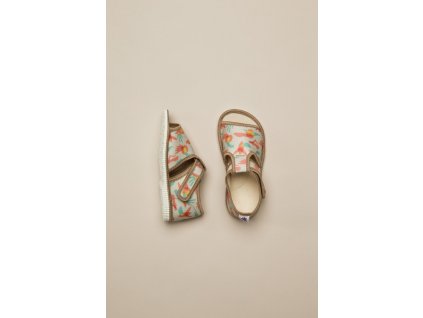 milash barefoot backurky safari ostrov