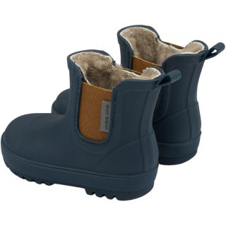 🌧️ HOLÍNKY, KTERÉ SI DĚTI OBOUJÍ SAMY. 💛 A přesně tohle rodiče ocení. 🙌 Mikk-line Wellies Winter TPE – Low mají kratší...