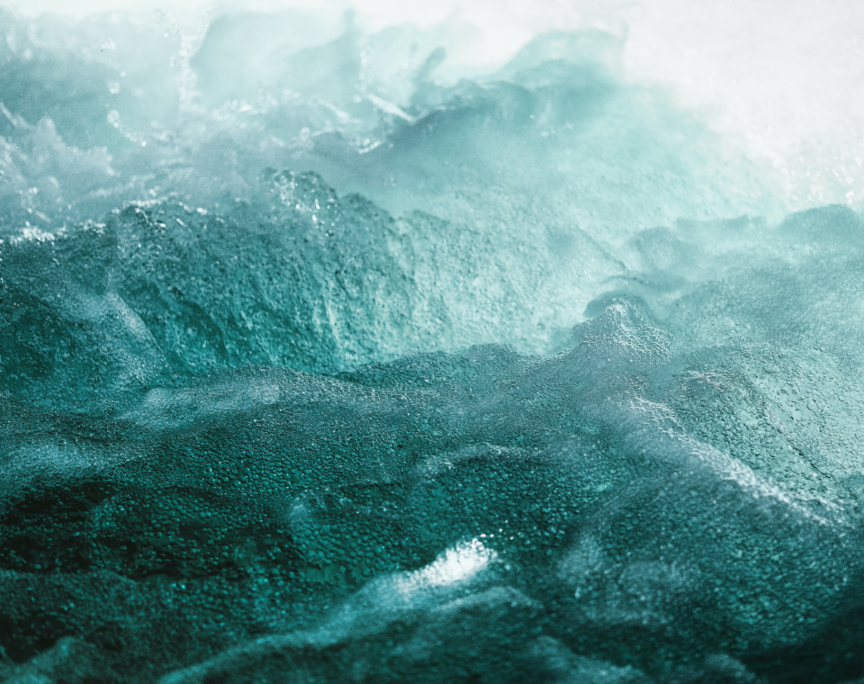 Regeneruje, opravuje, revitalizuje, zklidňuje