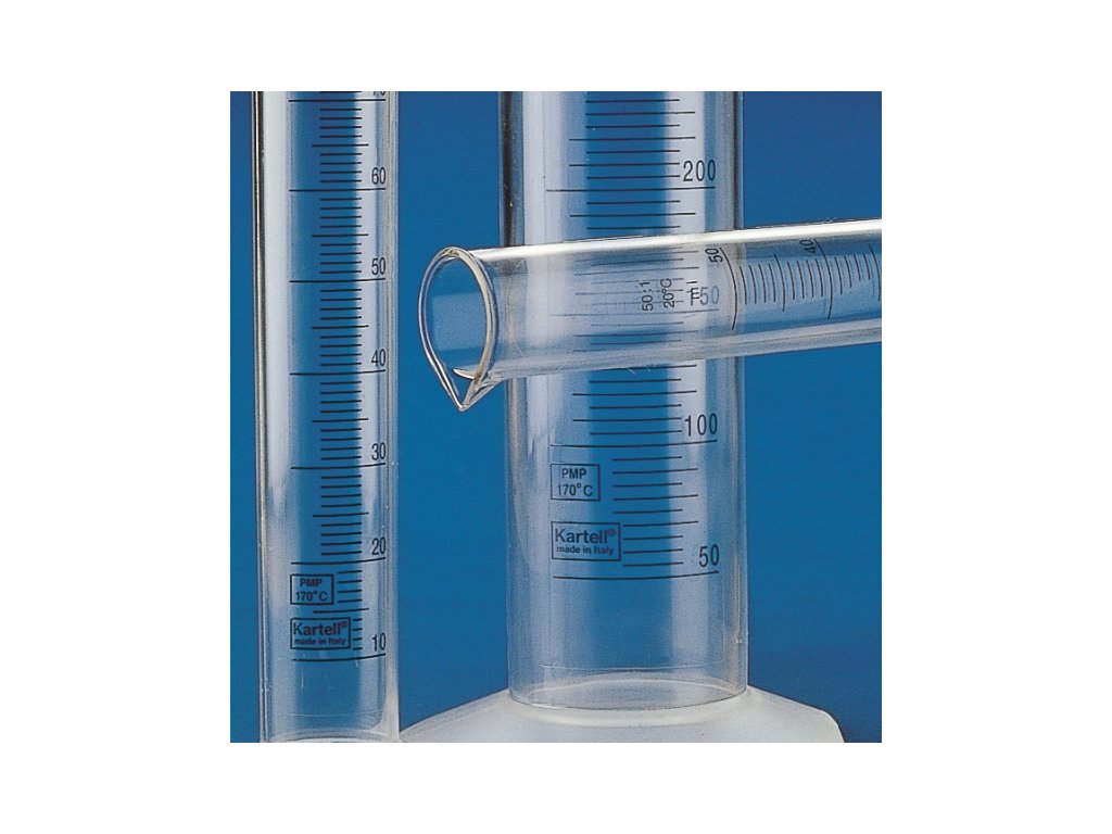 Modrý vysoký odmerný valec z PMP plastu