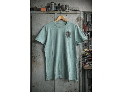 C11EA418 E7F0 47EC 88D1 DE63E1561F26