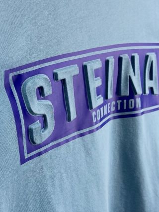 Thor Steinar Connection – hellblau 🔥 ✔️ 3D nápis STEINAR ✔️ Pohodlný střih ✔️ Prémiová bavlna. 🛒 K dispozici u nás...