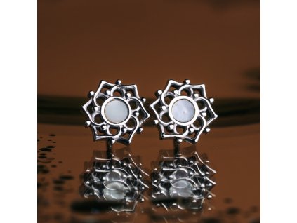 211126 q composition ohrstecker weissesperlmutt silber fa 27 1