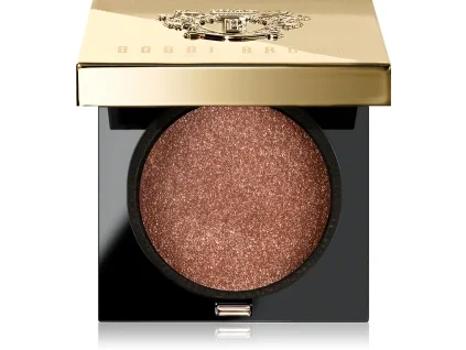 luxe eye shadow 220404