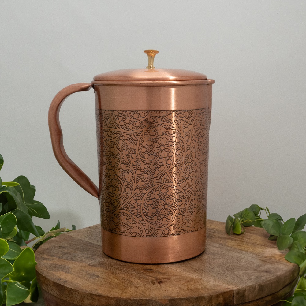Čistý medený kovaný džbán s kvetinovým vzorom a viečkom ± 2 litre, 1ks