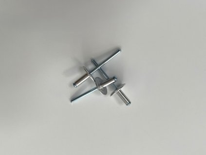 Trhací nýty 200 ks / 230,- Kč (4,8 x 16 mm, pr. hlavy 16 mm)