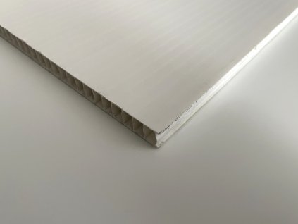 2968 plastova deska dutinkova bila 10 mm 100x200 cm