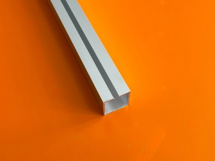 6199 hlinikovy profil hj30 s drazkou 2 m