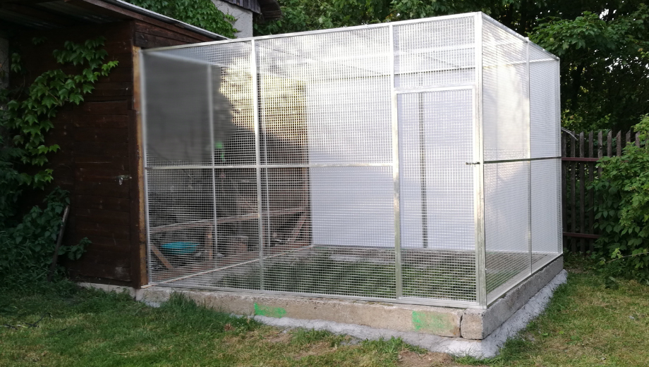 Voliéra pre Krkavce