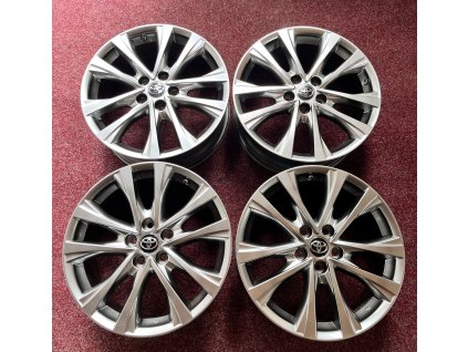 5x114,3 R18 Toyota RAV4 originál alu disky