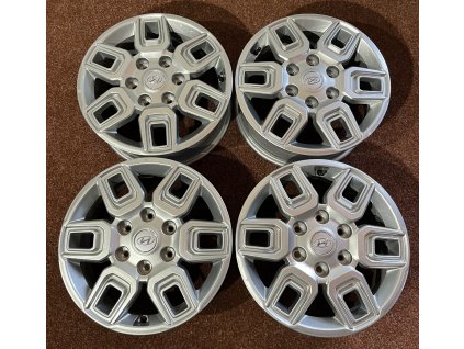 6x139 R17 Hyundai Staria  - originál ALU disky