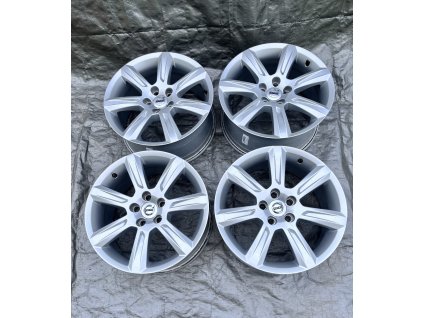 5x108 R17 originál Volvo V90