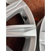 5x112 R17 VW Touran originál Alu disky