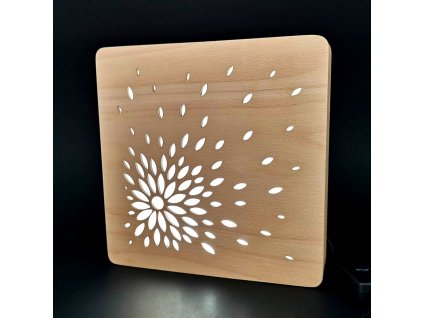 Dřevěná lampička s motivem květu, velikost 20 cm, s LED osvětlením s trafem na 12V