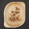 dřevěná miska s květinami