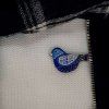 1243 drevena broz modry ptacek 6x4 cm