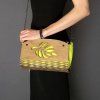 1462 2 drevena kabelka zelena list 25 cm