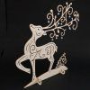 4852 2 dreveny 3d jelen s kulickami 38 cm