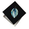 8715 2 drevena broz barevna ve tvaru listu 6x3 5 cm cesky vyrobek