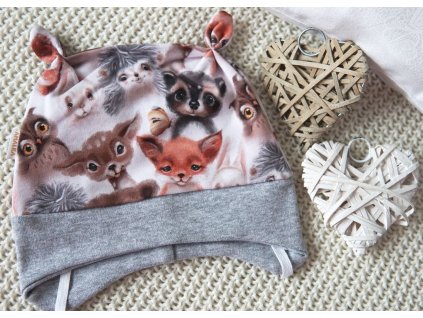 Elastická čepička teplákovina, koukající zvířátka