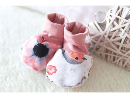 Kojenecké capáčky, ptáčci květy