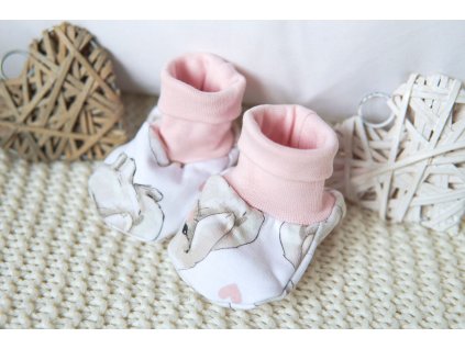 Kojenecké capáčky růžové, králíček