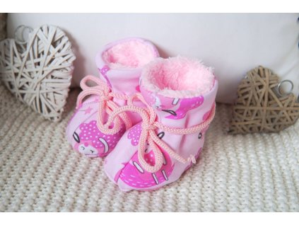 Zateplené bačkůrky pro miminko, růžové ovečky