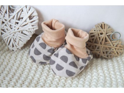 Bavlněné kojenecké capáčky, béžové