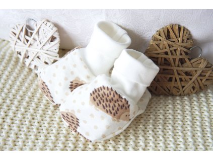 Bavlněné capáčky pro miminko smetanové, Ježek