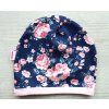 Bavlněná  čepička saporka, tmavé květy